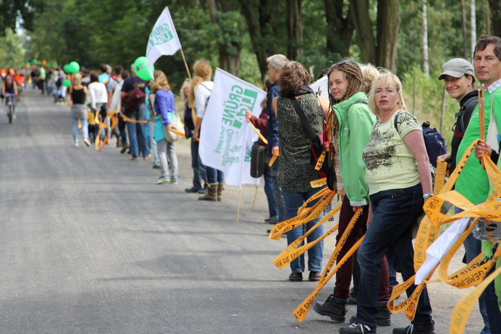 Anti-Kohle-Menschenkette in der Lausitz